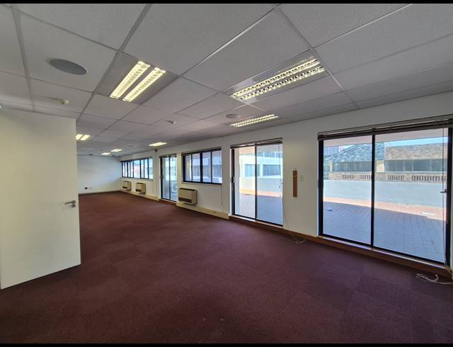 692M² OFFICE TO LET IN SANDTON CENTRAL